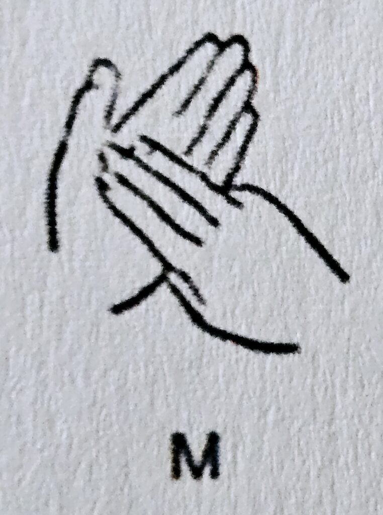 The letter M in Makaton